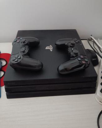Ps4 pro +4 giochi fisici originali