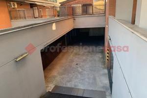 Box/Posto auto Tivoli [Cod. rif 3219464VCG]