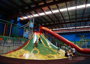 Maxi Playground Vulcano per Parchi Divertimento