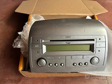 Lancia Ypsilon radio e lettore CD