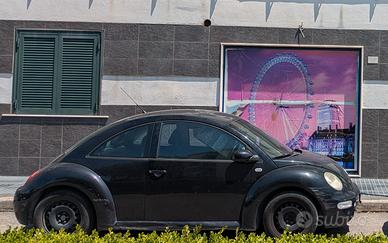 VOLKSWAGEN New Beetle - 2001