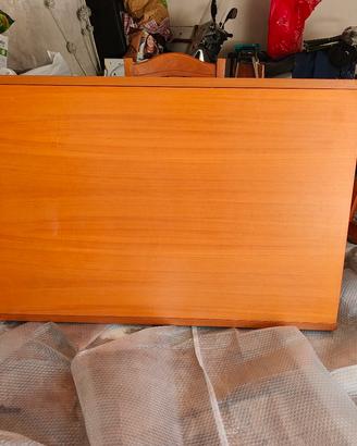 Tavolo pieghevole in legno richiudibile salvaspa
