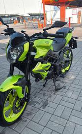 Benelli Bn125 flash green