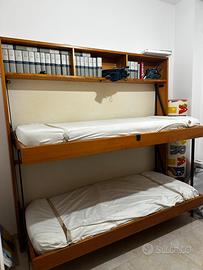 Letto a castello a scomparsa in legno