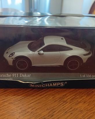 Porsche 911 Dakar. Grey. 2022. Minichamps.
