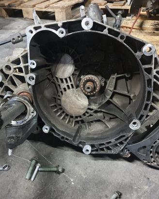 CAMBIO MANUALE COMPLETO OPEL Insignia Berlina 5558