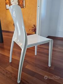 2 sedie di design Domitalia bianche