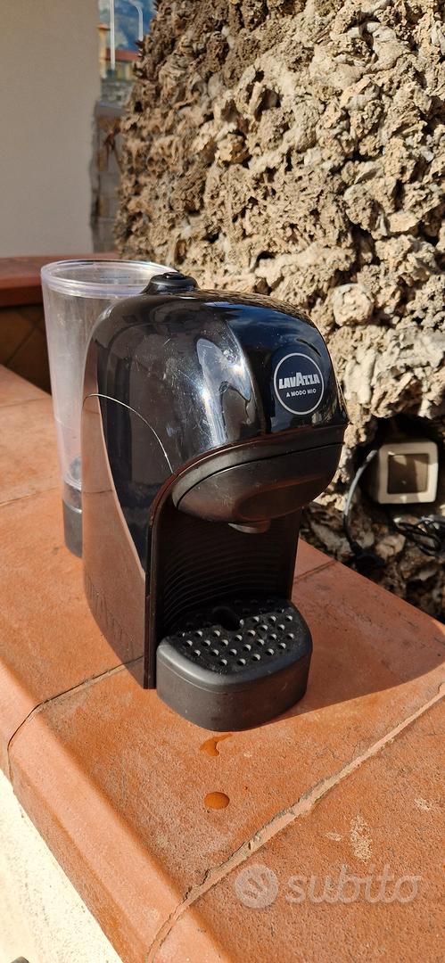 Macchina da caffè Lavazza A Modo Tiny Nera Capsu - Elettrodomestici In  vendita a Salerno