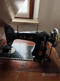 Mobiletto con macchina da cucire PA.F.  integrata