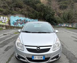 Opel Corsa 1.2 5 porte Cosmo
