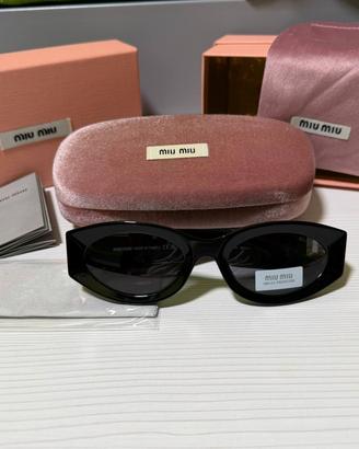 Occhiali da sole MIUMIU Glimpse ovali