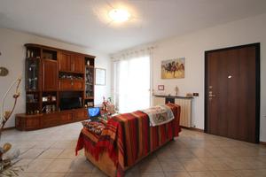 3 LOCALI A GARBAGNATE MILANESE