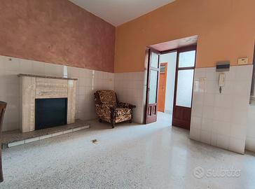 Giffoni V.P. Curticelle App.to 3 vani e 3 cantine