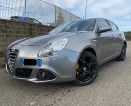 ALFA ROMEO Giulietta cerchi 18" NERI, PINZE GIALLE