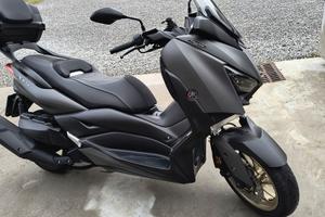 YAMAHA X MAX 400