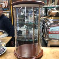 banco bar vetrina esposizione