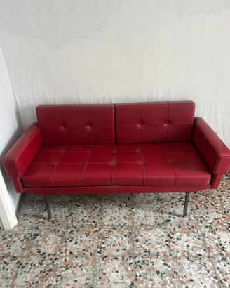 Divano Vintage Rosso in Similpelle