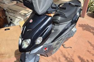 Scooter phantom f12R malaguti 50cc