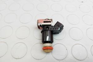 INIETTORE BENZINA TRIUMPH SPEED TRIPLE 1050 2005 2