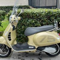 VESPA GTS 300 supertech 75’ anniversario