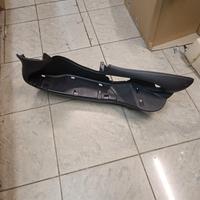 Pedana sinistra orig nuovo Beverly 125 250 500 RST