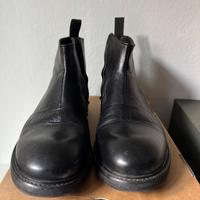 Scarpe neri taglia 42