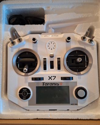 Frsky Taranis qx7