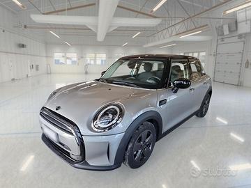 MINI COOPER CLASSIC AUTO 5 PORTE BERLINA