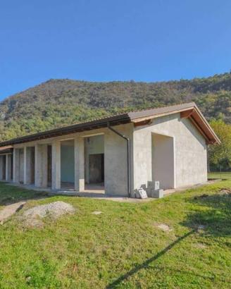 Immobile di 150 m² con 3 locali a Villanuova sul C