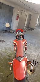 Beta 525