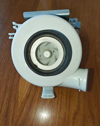 Motore lavastoviglie Whirlpool Indesit C00312654 