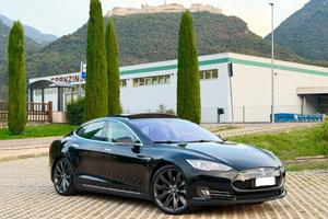 Tesla Model S P85 ,,RICARICA SC01 GRATIS A VITA”