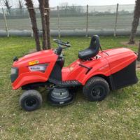 Trattorino tagliaerba oleo-mac