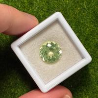 Peridoto verde 5.60 ct taglio Round certificato