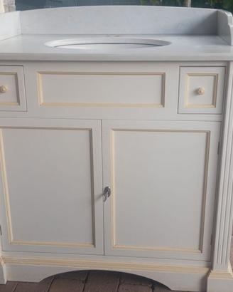 Mobile bagno con lavabo