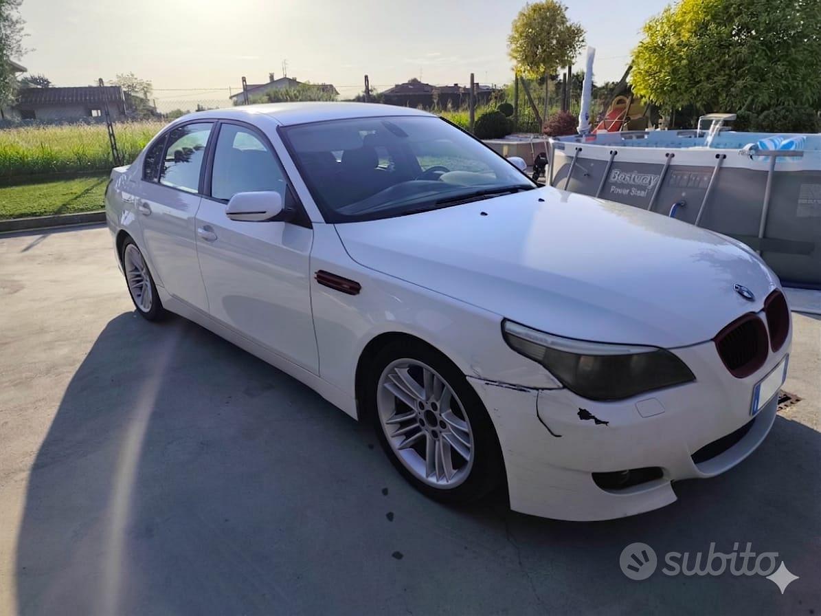 BMW 5 Series 2003 photo 2