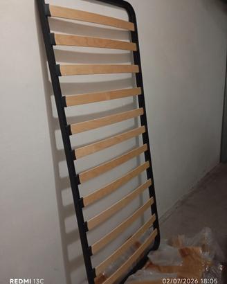 Rete singola con doghe in legno, nuova