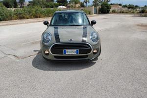 Mini Mini 1.5 Cooper D 5 porte