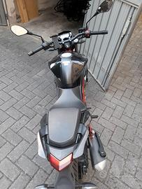 Moto benelli bn 125