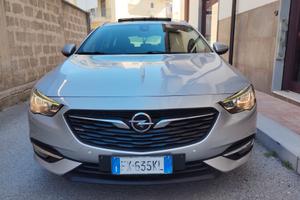 OPEL INSIGNIA 1.6 CDTI 136 CV - CAMBIO AUTOMATICO 