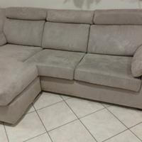 divano tre posti con penisola 