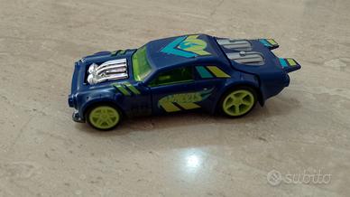 Modellino Hot Wheels Mattel Kinder 2020