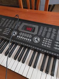 tastiera elettronica tutto funzionante 