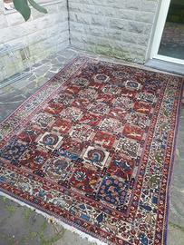 Tappeto pregiato