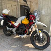 Moto Guzzi V85 TT - 2021