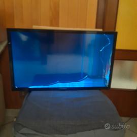 TV  NORDMENDE  24  pollici  per ricambi 