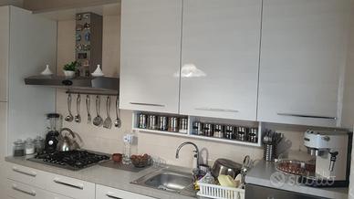 Cucina 360cm bianca con elettromestici