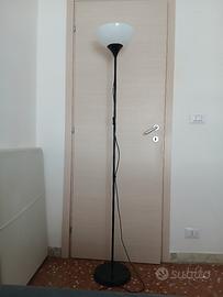 LAMPADA DA TERRA IKEA   come nuova 