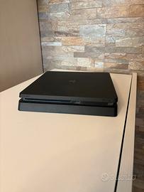 Playstation 4 slim