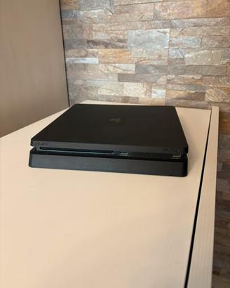 Playstation 4 slim